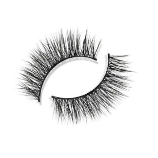 True Beauty Lashes in Hustle in Heels