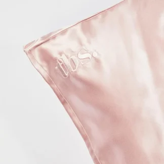 The Big Silk Organic Mulberry Silk Pillowcase in Pink